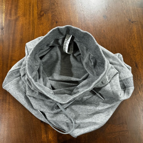 Lululemon Start Anew Skirt Size 2 - Picture 5 of 9